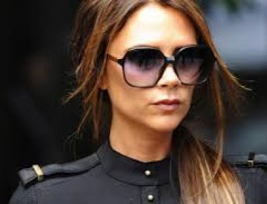 Ποιους στιλιστικούς κανόνες ακολουθεί η Victoria Beckham και είναι πάντα σικ (φωτό)